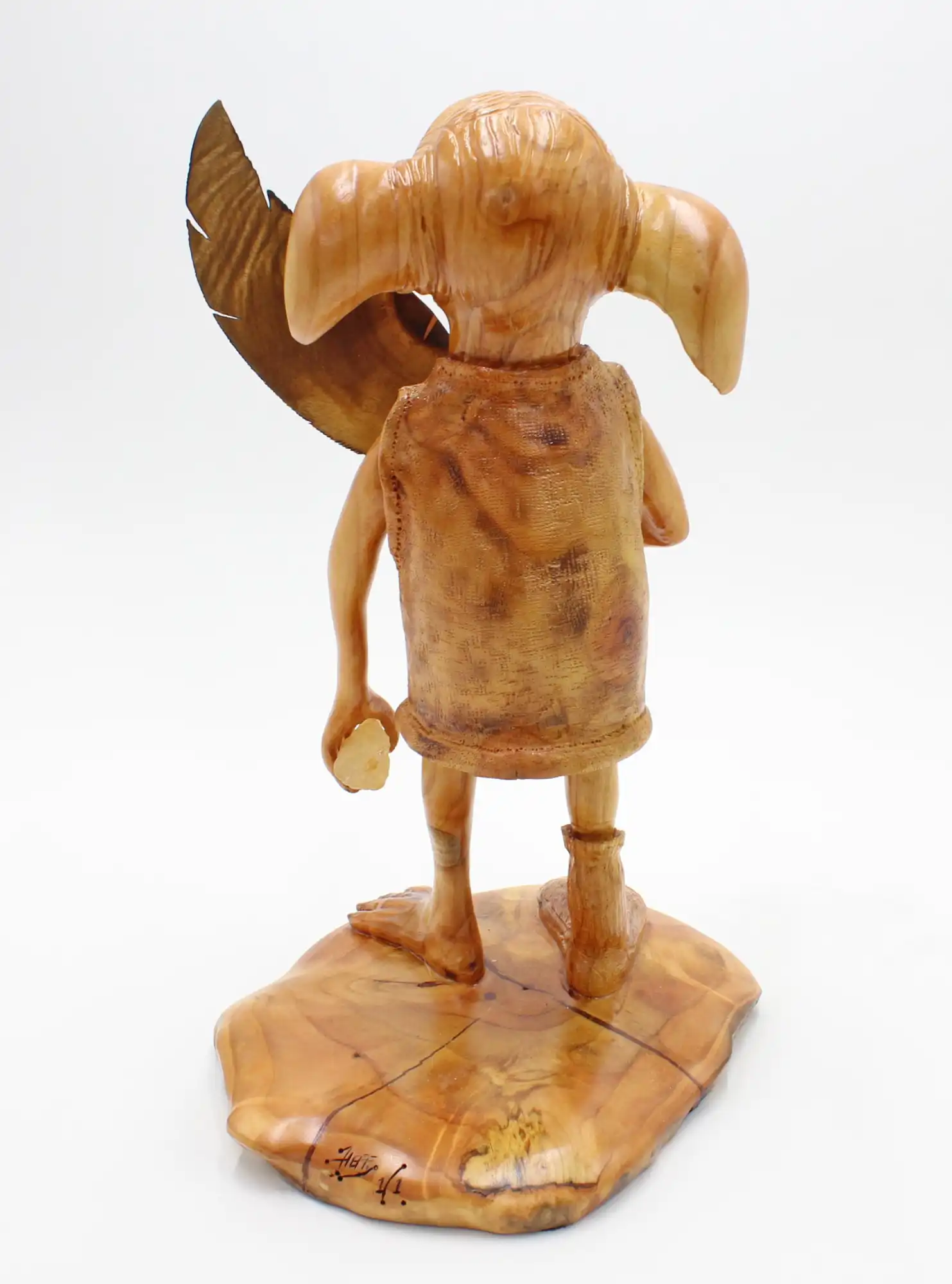 Dobby woodcarving sculpture